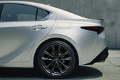 Noul Lexus IS