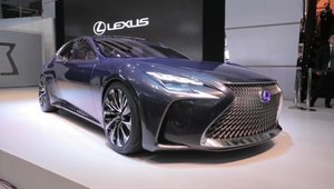 Noul Lexus LF-FC ne ofera promisiunea unor masini atragatoare si inteligente