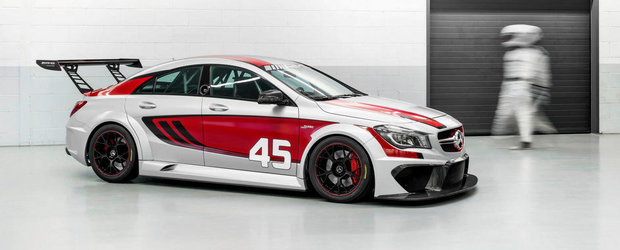 Noul Mercedes CLA45 AMG intra in lumea curselor cu motor