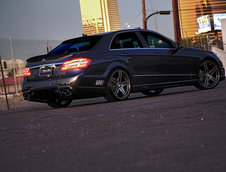Noul Mercedes E-Class ajunge Black Bison