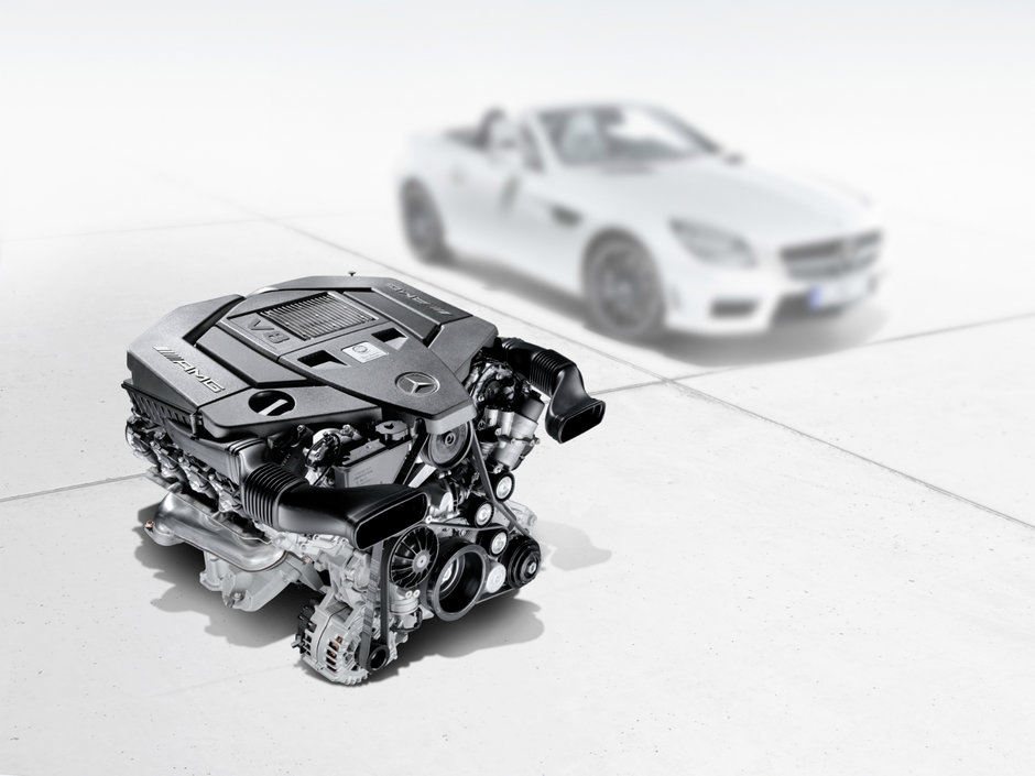 Noul Mercedes SLK55 AMG vine la pachet cu un motor V8 de 5.5 litri