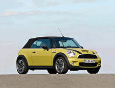 Noul MINI Cooper Cabrio dezvaluit