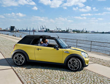 Noul MINI Cooper Cabrio dezvaluit