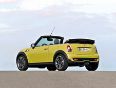 Noul MINI Cooper Cabrio dezvaluit