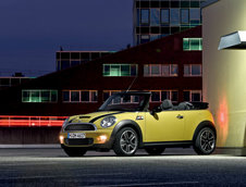 Noul MINI Cooper Cabrio dezvaluit