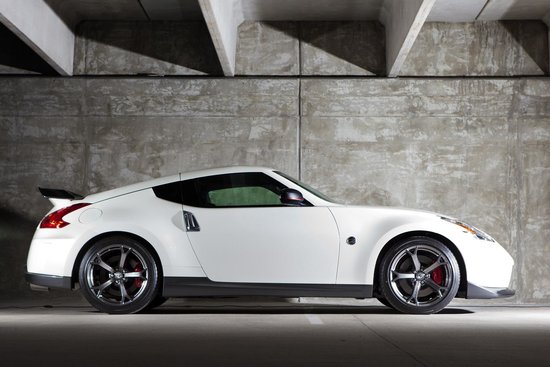 Noul Nissan 370Z Nismo