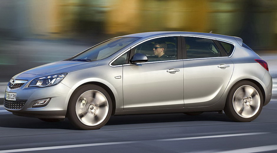 Noul Opel Astra are un pret special!