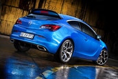 Noul Opel Astra OPC - Galerie Foto