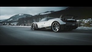 Noul Pagani Huayra BC isi incordeaza muschii in fata camerelor de filmat