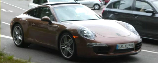 Noul Porsche 911, surprins aproape necamuflat - VIDEO