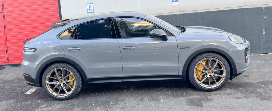 Noul Porsche Cayenne Turbo E-Hybrid Coupe, surprins pentru prima oara in Romania! Bolidul german are 739 CP si costa 219.576 de euro! Noul Porsche Cayenne Turbo E-Hybrid Coupe, surprins pentru prima oara in Romania! Bolidul german are 739 CP si costa 219.576 de euro!