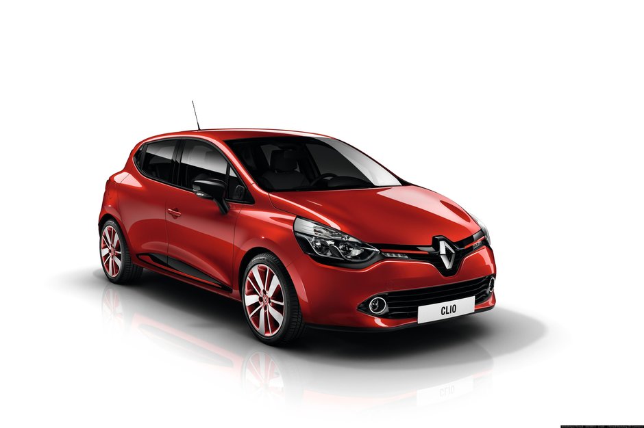 Noul Renault Clio castiga trofeul 'Volanul de Aur 2012'