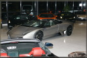 Noul Reventon Roadster a ajuns in showroom-uri!