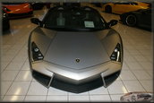 Noul Reventon Roadster a ajuns in showroom-uri!