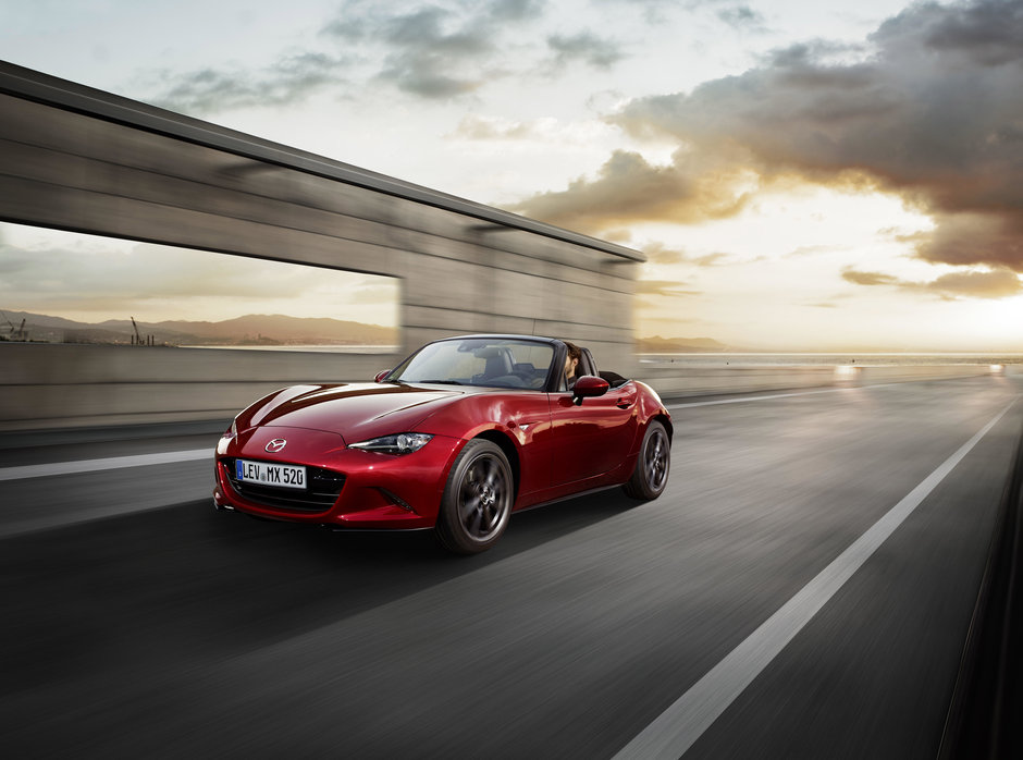 Noul roadster Mazda MX-5 disponibil in Romania de la 20.990 Euro cu TVA Noul roadster Mazda MX-5 disponibil in Romania de la 20.990 Euro cu TVA
