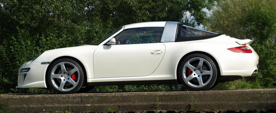 Noul RUF Roadster - Senzatii tari cu aroma de altadata! Noul RUF Roadster - Senzatii tari cu aroma de altadata!