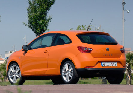 Noul Seat Ibiza SportCoupe disponibil si in Lamborghini Orange