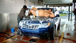 Noul Subaru Forester este la fel de sexy precum... un luptator sumo!
