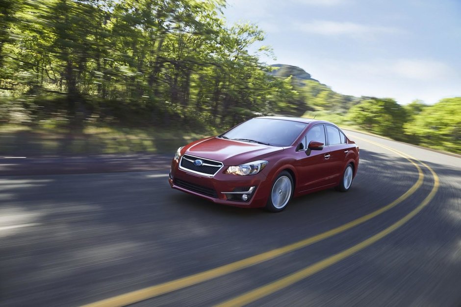 Noul Subaru Impreza 2015 este de fapt un facelift minor al vechiului model Noul Subaru Impreza 2015 este de fapt un facelift minor al vechiului model
