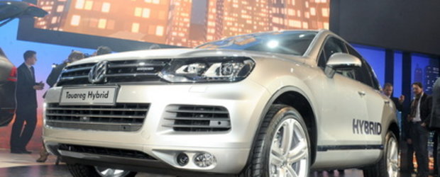 Noul VW Touareg - Primele imagini live!