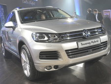 Noul VW Touareg - Primele imagini live!