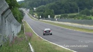 Noului BMW M2 nu prea pare sa-i pese de limitele de viteza de la Nurburgring