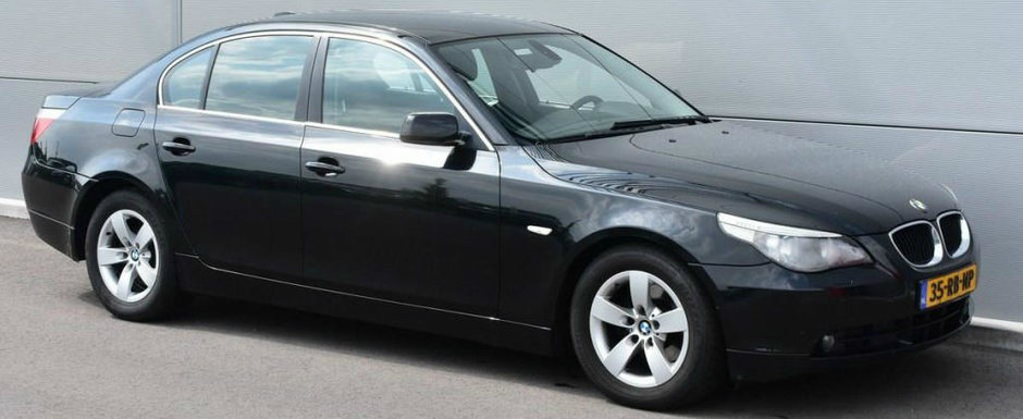 Nu a mai ramas de el nici macar pielea de pe volan. Acesta ar putea fi cel mai rulat BMW Seria 5 din intreaga lume Nu a mai ramas de el nici macar pielea de pe volan. Acesta ar putea fi cel mai rulat BMW Seria 5 din intreaga lume