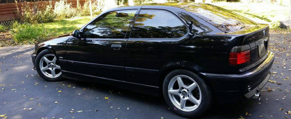 Nu este el cel mai frumos BMW, dar ce are sub capota te va face sa-l vrei la tine in parcare Nu este el cel mai frumos BMW, dar ce are sub capota te va face sa-l vrei la tine in parcare