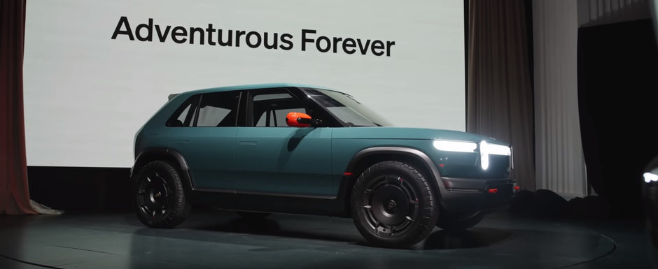 Nu este noua Lada Niva, ci Rivian R3! Cea mai recenta masina a americanilor debuteaza oficial cu trei motoare electrice si un design inspirat de legendarul off-roader rusesc. Cum arata in realitate Nu este noua Lada Niva, ci Rivian R3! Cea mai recenta masina a americanilor debuteaza oficial cu trei motoare electrice si un design inspirat de legendarul off-roader rusesc. Cum arata in realitate