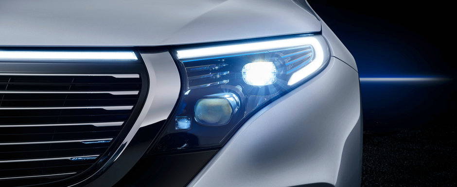 Nu i-a venit sa creada ca il vede pe strada. A scos imediat camera si a filmat primul SUV electric din istoria MERCEDES Nu i-a venit sa creada ca il vede pe strada. A scos imediat camera si a filmat primul SUV electric din istoria MERCEDES