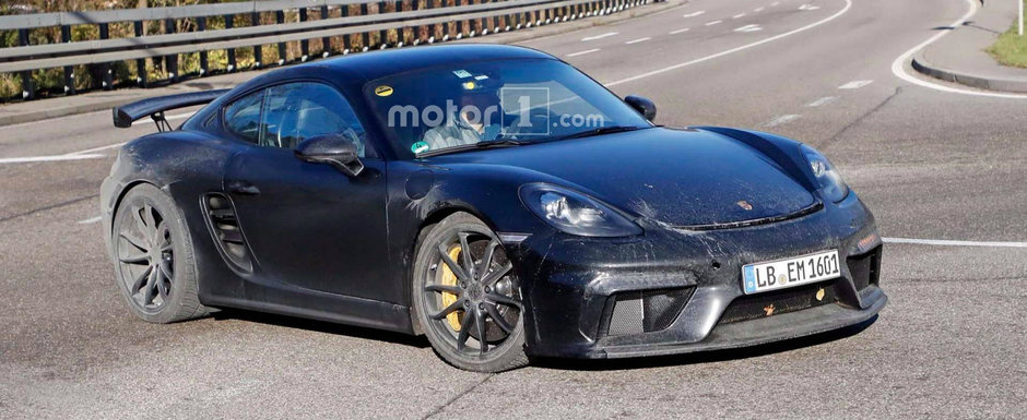 Nu mai are rost sa se ascunda. Noul Porsche Cayman GT4 este aproape gata si va avea peste 400 de cai Nu mai are rost sa se ascunda. Noul Porsche Cayman GT4 este aproape gata si va avea peste 400 de cai