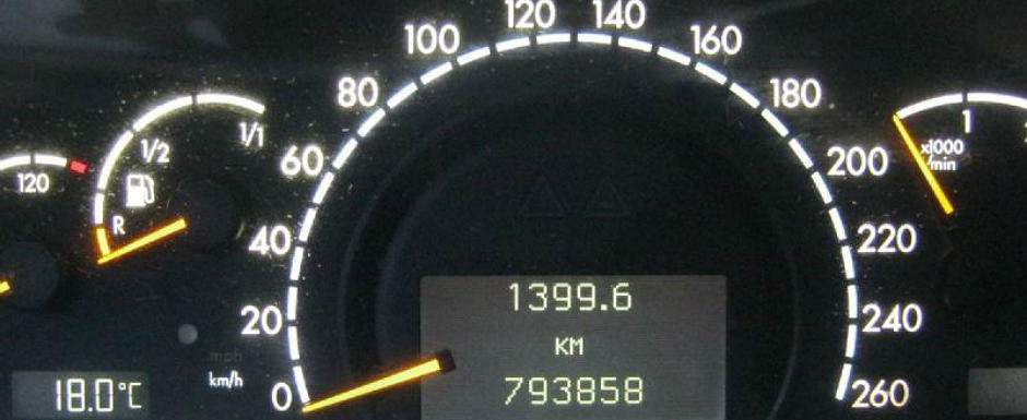 Nu multe masini de lux ajung pana aici. Uite Mercedes-ul S care a parcurs aproape 800.000 de km! Nu multe masini de lux ajung pana aici. Uite Mercedes-ul S care a parcurs aproape 800.000 de km!