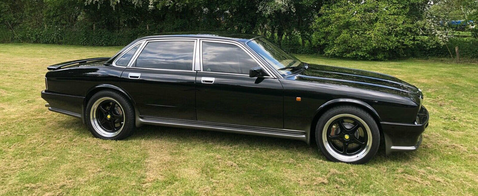 Nu se mai fac ca pe vremuri: limuzina din 1993 are motor V12 cu compresoare mecanice si... cutie manuala Nu se mai fac ca pe vremuri: limuzina din 1993 are motor V12 cu compresoare mecanice si... cutie manuala