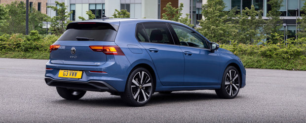 Nu se mai inghesuie nimeni sa o cumpere. Vanzarile masinii de la Volkswagen au scazut cu 30%