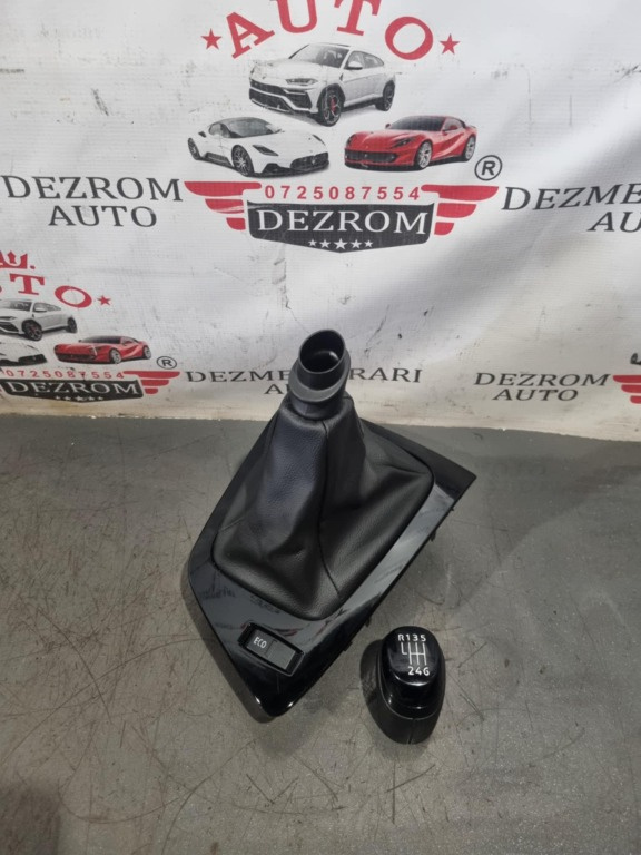 Nuca + consola schimbator 3000km 328651101R, 969137665R Renault Megane IV Hatchback 1.8 RS TCe 280 cai M5P