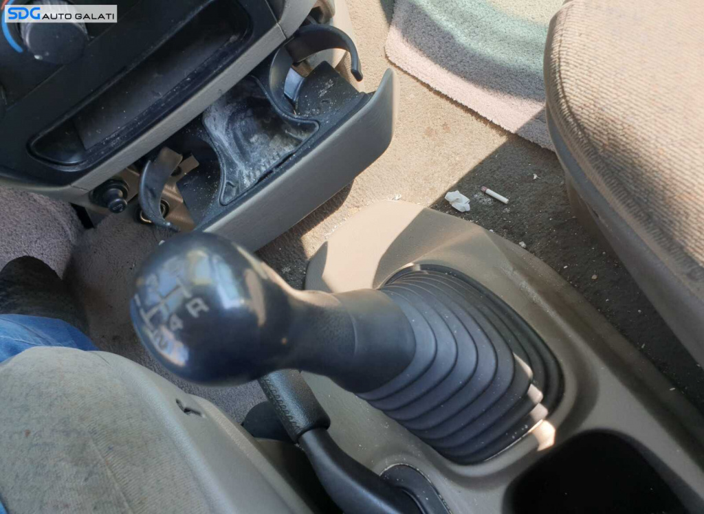 Nuca cu Manson Cauciuc Maneta Schimbator Viteze Cutie Manuala 5 Trepte Chrysler Voyager IV 2001 - 2008 [K0032]