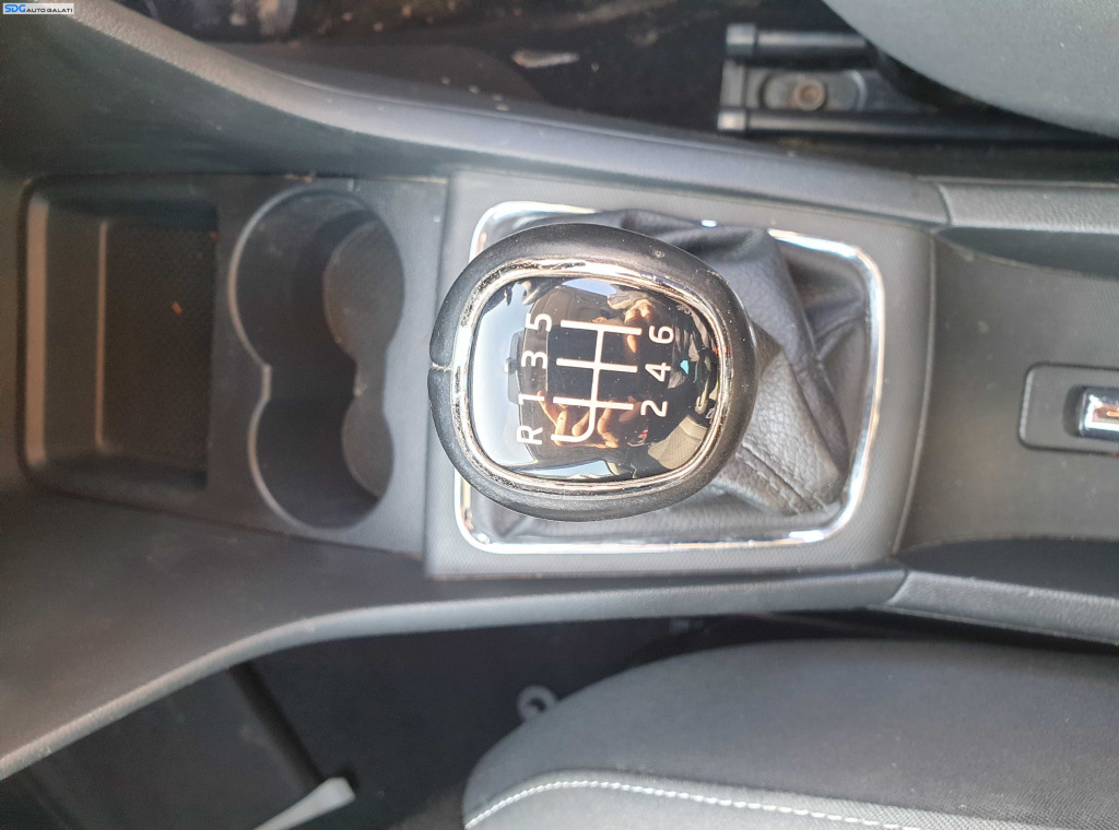 Nuca cu Manson Piele Cutie Manuala 6 Trepte Skoda Rapid 2012 - 2017 [K4398]
