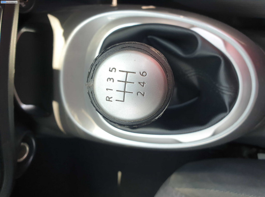 Nuca cu Manson Piele Cutie Viteze Manuala 6 Trepte cu Uzura Nissan Juke F15 2010 - 2014 [K6352]