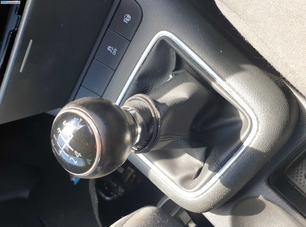 Nuca cu Manson Piele Maneta Schimbator Viteze Volkswagen Golf 5 Plus 2004 - 2008 [K5497]