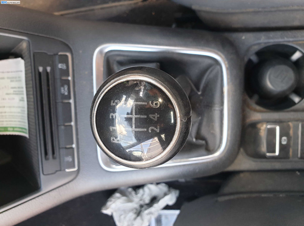 Nuca cu Manson Piele Maneta Schimbator Viteze Cutie Manuala 6 Trepte Volkswagen Tiguan 2007 - 2015 [K6195]