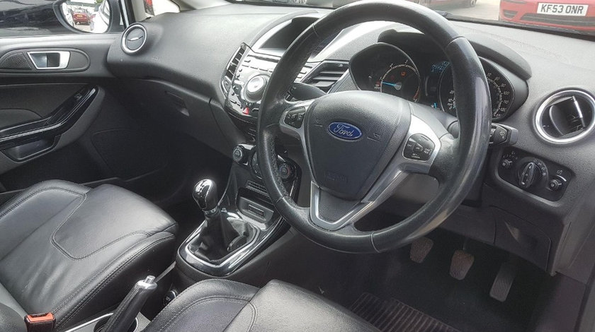Nuca schimbator Ford Fiesta 6 2014 Hatchback 1.6 TDCI (95PS)