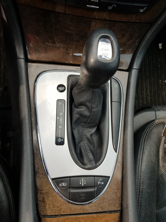 Nuca Schimbator Mercedes E class w211 model cu start engine