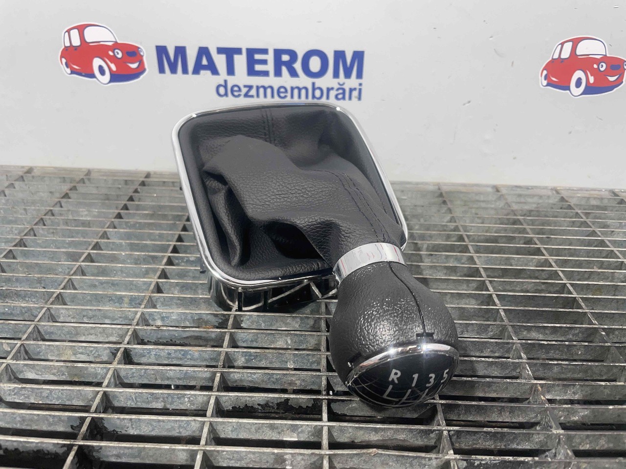 NUCA SCHIMBATOR VW GOLF V GOLF V - - (2004 2008)