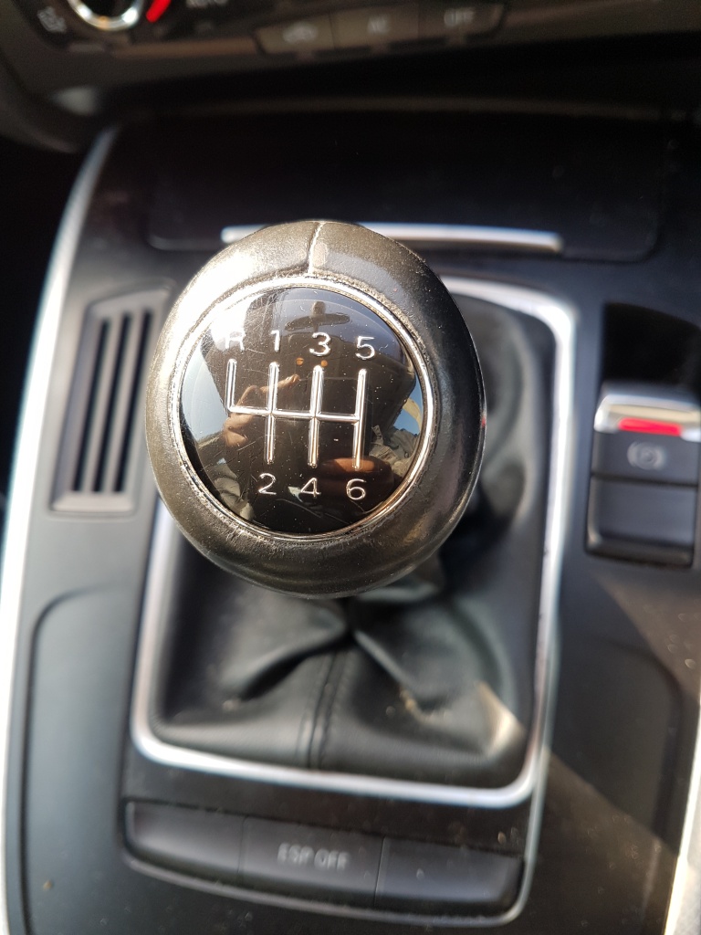 Nuca si Manson Piele in 6 Trepte Audi A4 B8 2008 - 2013