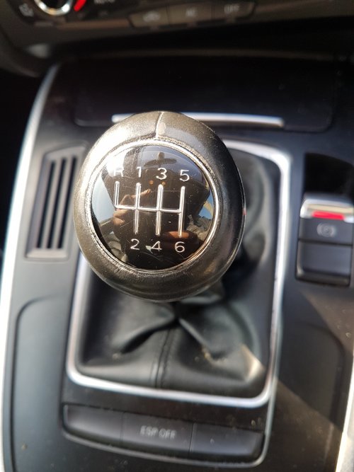 Nuca si Manson Piele in 6 Trepte Audi A4 B8 2008 - 2013