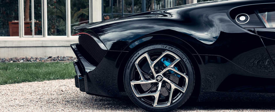 Numai un singur om din lume o poate avea. Cea mai noua masina de la Bugatti costa 16.7 milioane euro si e unica pe planeta Pamant Numai un singur om din lume o poate avea. Cea mai noua masina de la Bugatti costa 16.7 milioane euro si e unica pe planeta Pamant
