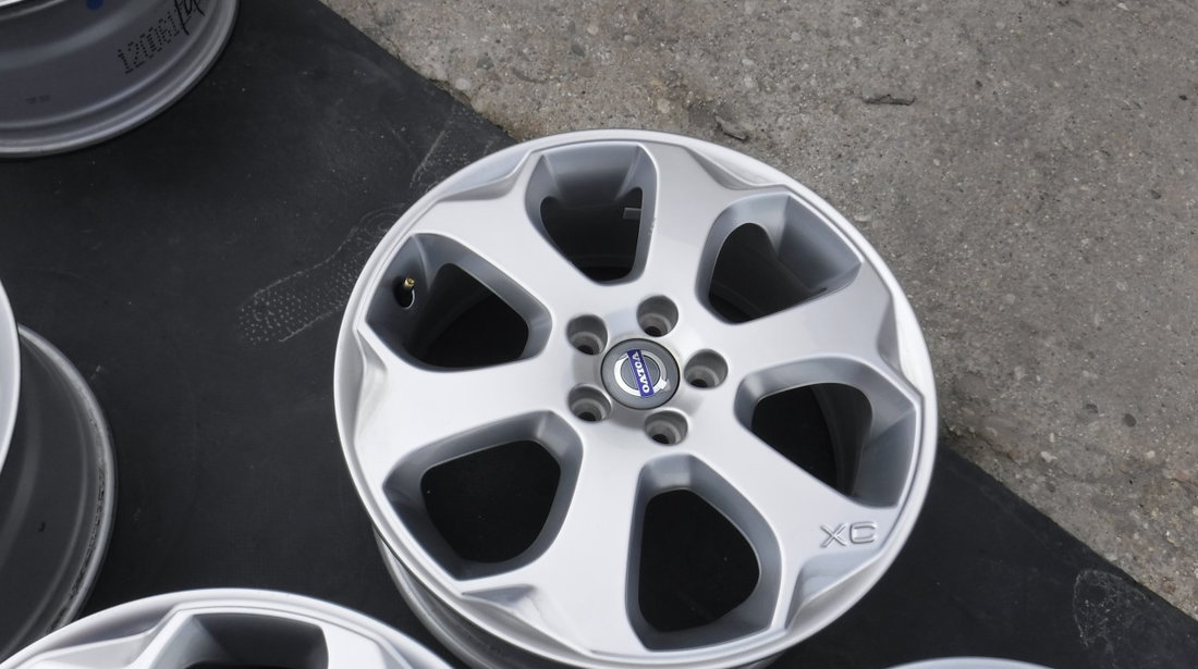 o bucata Janta MERAC R18" 5x108 Volvo XC60 XC70 XC90 XC40