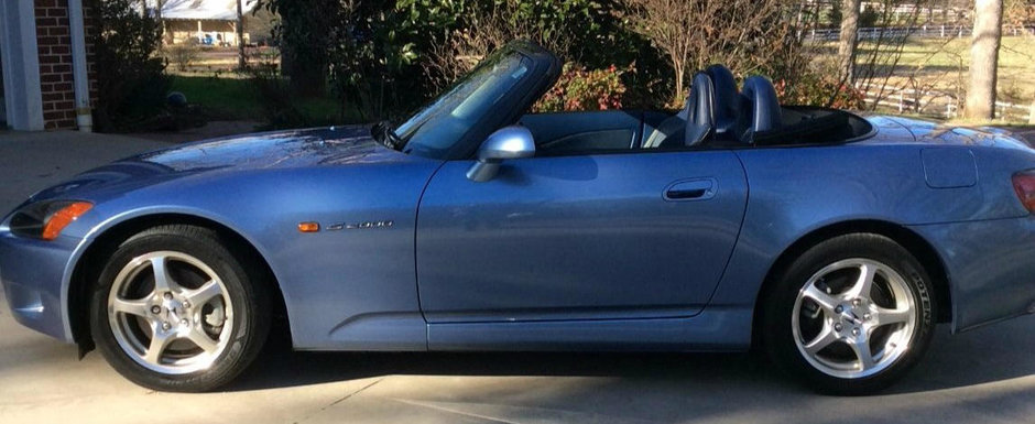 O Honda S2000 cu numai 39.750 km la bord a fost scoasa recent la vanzare O Honda S2000 cu numai 39.750 km la bord a fost scoasa recent la vanzare