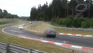 O noua compilatie video cu accidente la Nurburgring