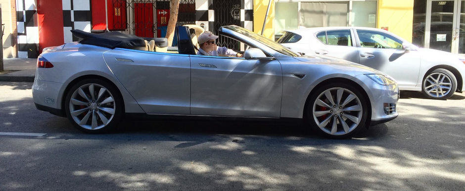 O Tesla Model S decapotabila face furori pe strazile din California O Tesla Model S decapotabila face furori pe strazile din California